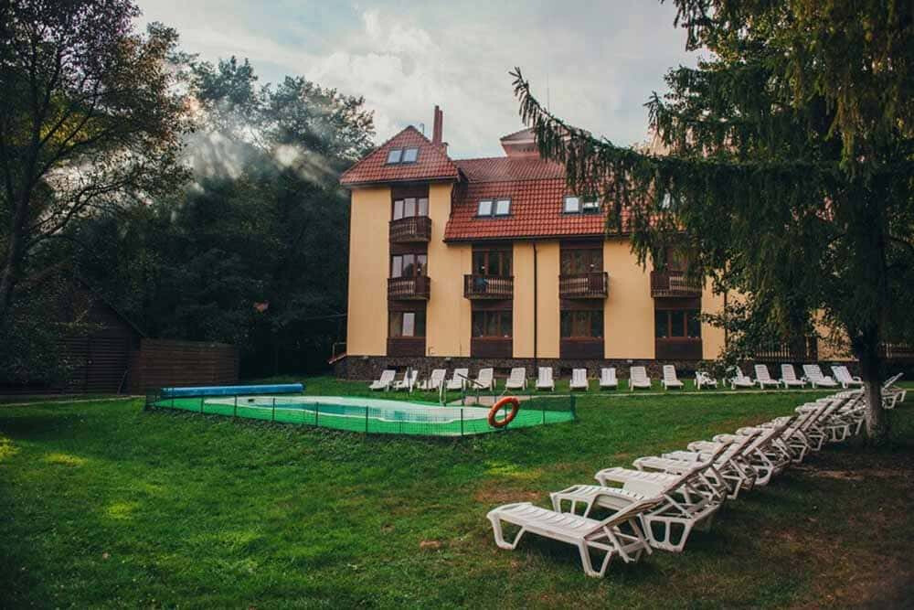 Чому варто поїхати в санаторій? Переваги відпочинку в українському санаторії