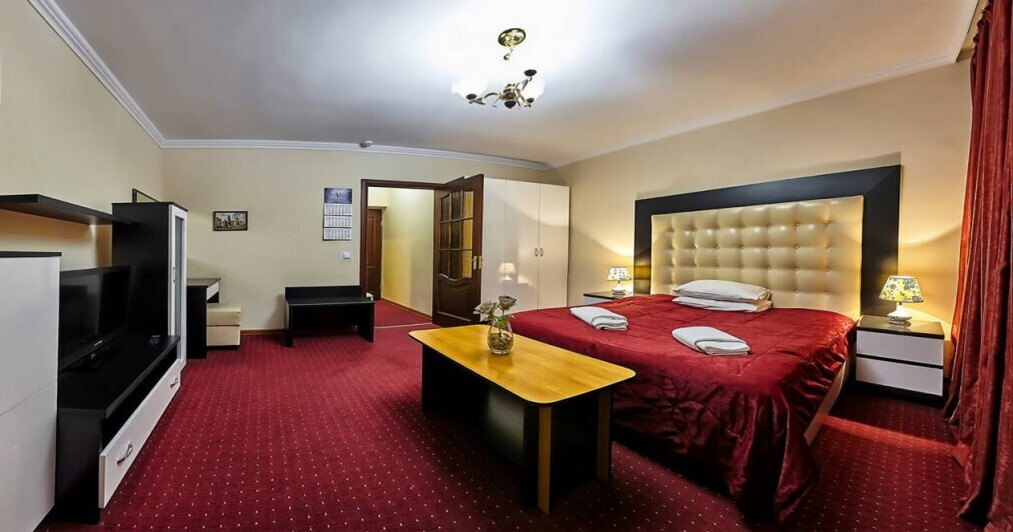 Санаторій «Еліт Дніпро» Трускавець, Львівська область