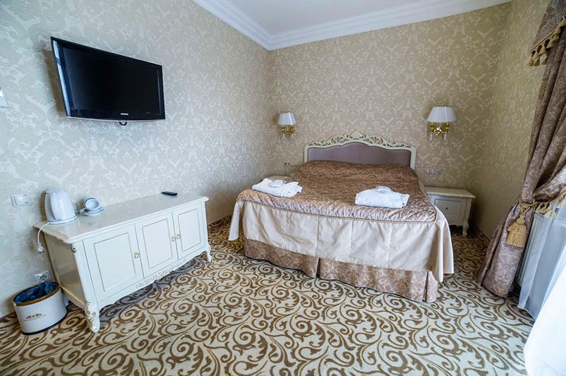 Напівлюкс (Junior Suite)