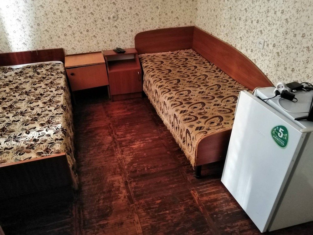 Економ