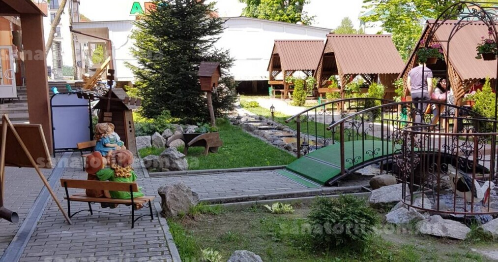 Готель «Славутич Закарпаття» Поляна