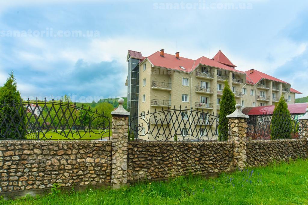 Готель «VitaPark Поляна»