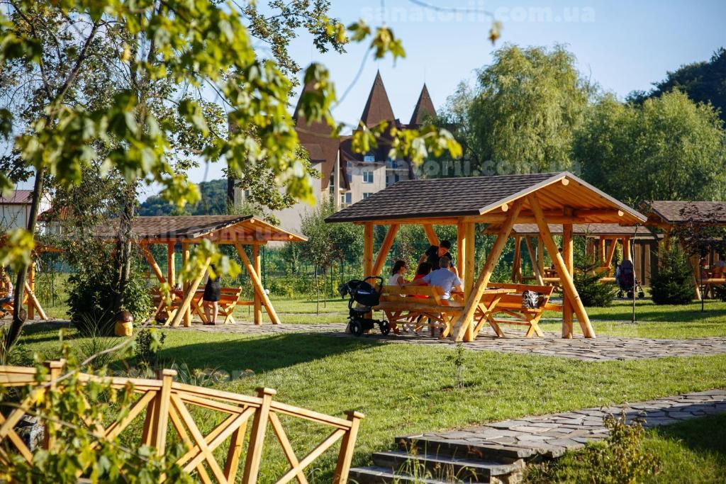 Готель «Деренівська Купіль» Закарпаття