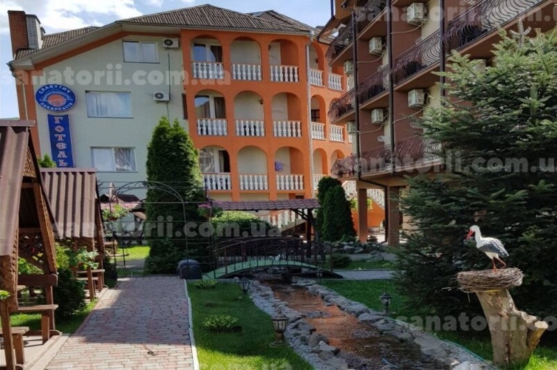 Готель «Славутич Закарпаття» Поляна
